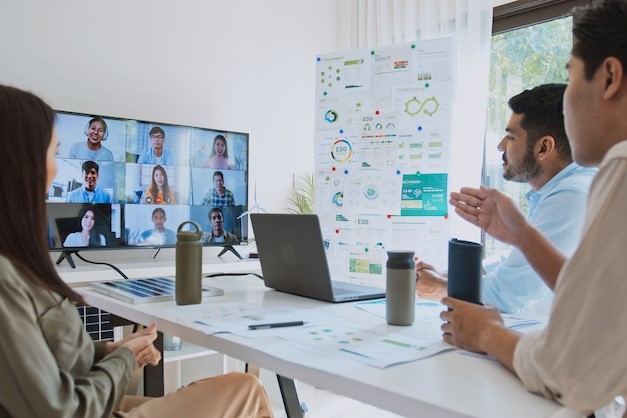 communication skills being used in virtual conference